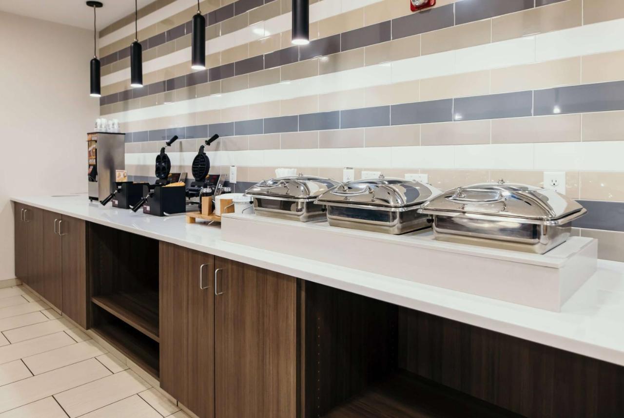 La Quinta Inn & Suites By Wyndham Ankeny Ia - Des Moines Ia Εξωτερικό φωτογραφία