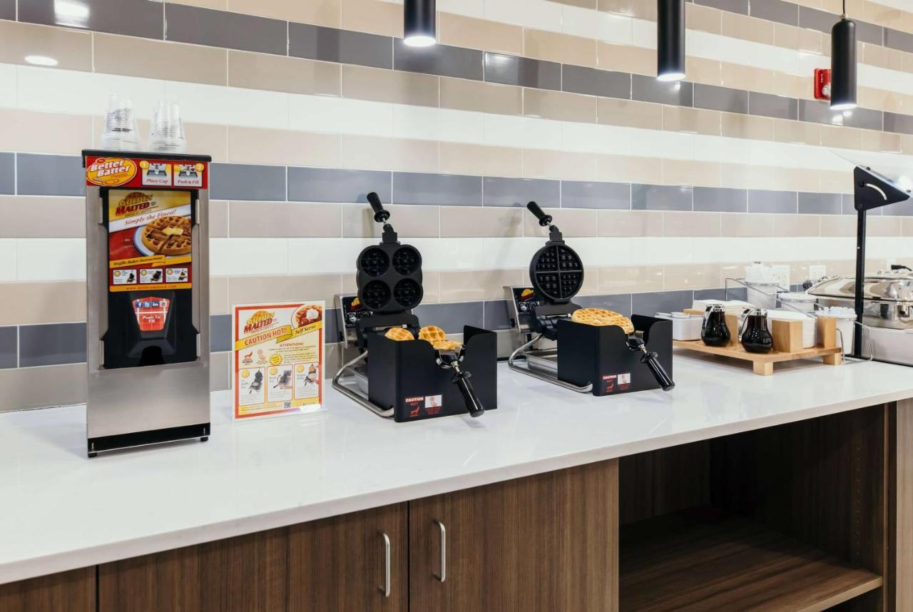 La Quinta Inn & Suites By Wyndham Ankeny Ia - Des Moines Ia Εξωτερικό φωτογραφία