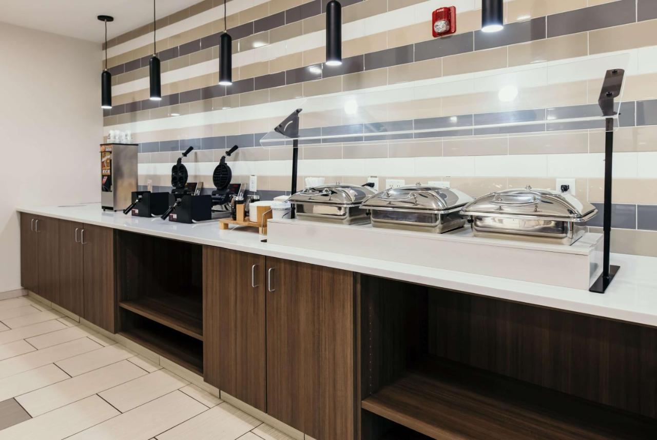 La Quinta Inn & Suites By Wyndham Ankeny Ia - Des Moines Ia Εξωτερικό φωτογραφία