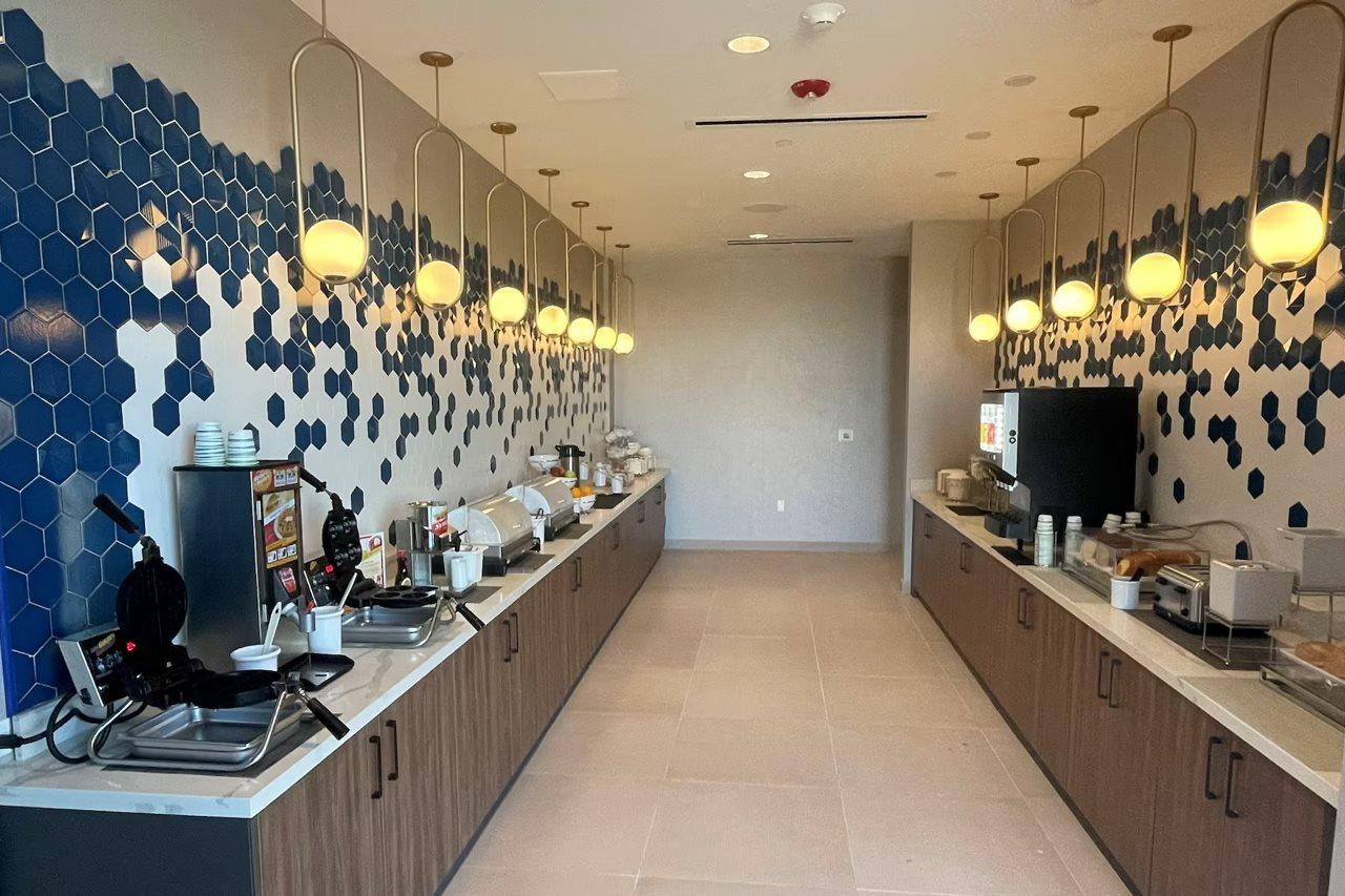 La Quinta Inn & Suites By Wyndham Ankeny Ia - Des Moines Ia Εξωτερικό φωτογραφία