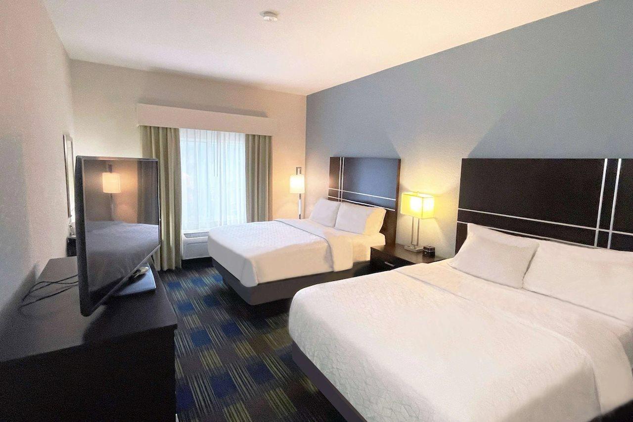La Quinta Inn & Suites By Wyndham Ankeny Ia - Des Moines Ia Εξωτερικό φωτογραφία